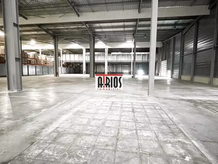 location local commercial
