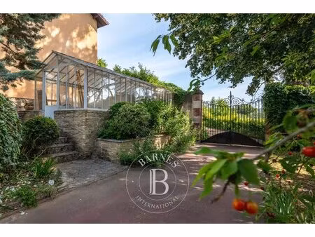 châtillon – appartement / maison 160 m2 environ - 4 chambres - piscine - serre - jardin 20
