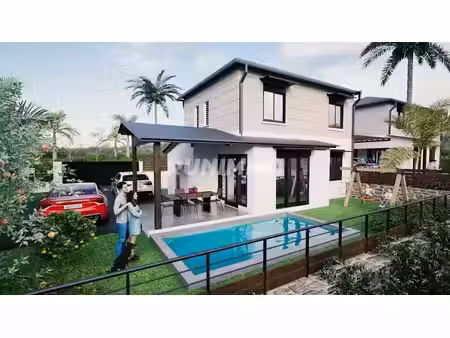 vente villa 4 pièces 86.79 m² à l'etang sale (97427)  440 000 €