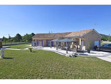 vente maison 5 pièces 119 m² à saint-remèze (07700)  425 000 €