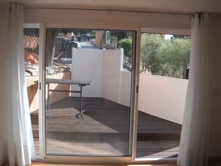 location appartement 1 pièce 32 m² à le rove (13740)