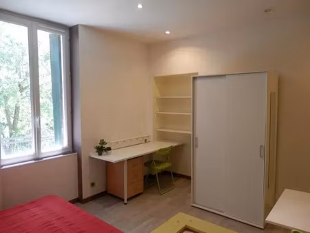 location appartement 1 pièce 21 m² à nîmes (30000)