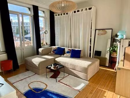 appartement 2 chambres avec balcons proche montgomery