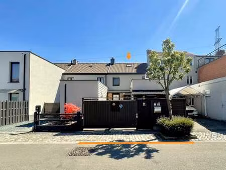 maison située au calme  avec 2 chambres et terrasse (40m²)