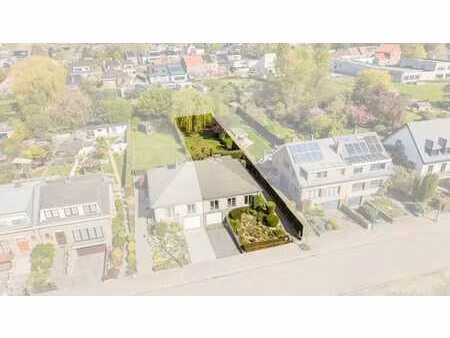 maison semi-ouverte avec grand jardin à beigem
