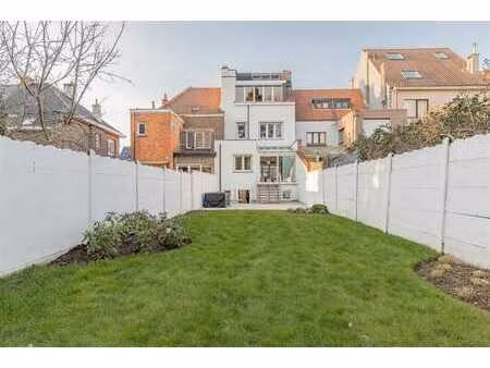 magnifique maison prête à emménager  à proximité du centre!