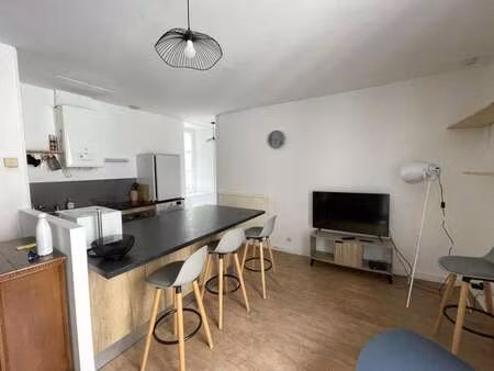 location appartement 4 pièces meublé à angers centre (49000) : à louer 4 pièces meublé / 6