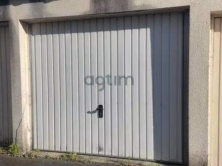 location garage box et parking à la roche-sur-yon centre ville (85000) : à louer / la roch