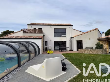 vente maison 6 pièces 204 m² à les clouzeaux (85430)  497 000 €