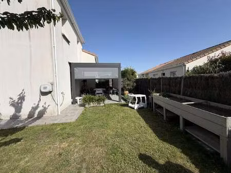 location maison meublé à saint-julien-de-concelles (44450) : à louer meublé / 80m² saint-j