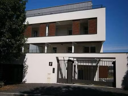 location appartement 3 pièces à angers (49000) : à louer 3 pièces / 57m² angers