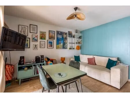 appartement de 2 pièces de 42 m² à décines-charpieu