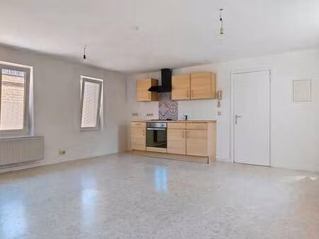 appartement une chambre avec balcon!