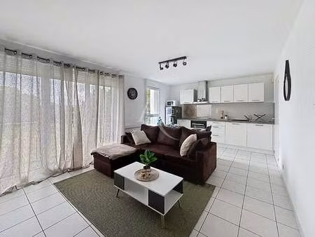 location appartement 2 pièces meublé à la chapelle-sur-erdre (44240) : à louer 2 pièces me