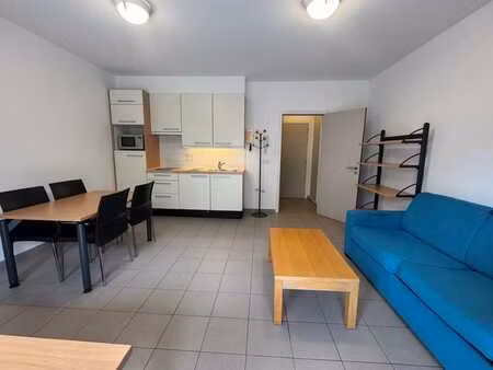 studio meublé à louer au cœur de louvain-la-neuve !