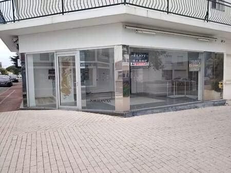 location bureaux et commerces à saint-jean-de-monts (85160) : à louer / 70m² saint-jean-de
