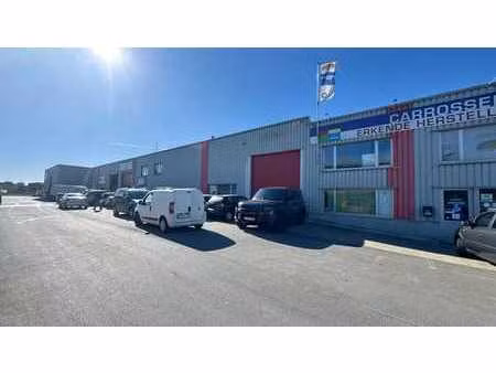 entrepôt à louer dans le complexe semi-industriel vaartkaai