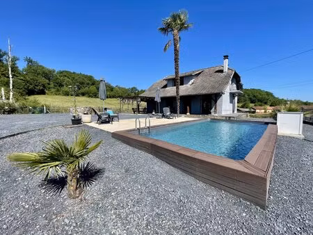 maison 4 chambres avec piscine et jardin à soublecause