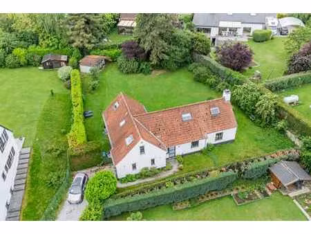 villa de fond dans un quartier résidentiel