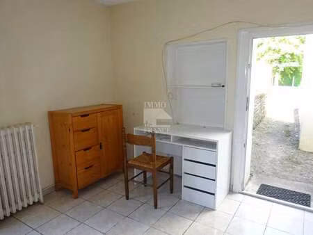location appartement t1 meublé à évron (53600) : à louer t1 meublé / 24m² évron