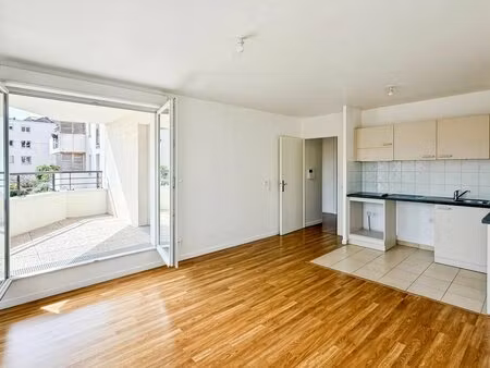 appartement 2 pièces de 41 m² situé à poissy