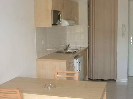 location appartement 3 pièces meublé à vendargues (34740) : à louer 3 pièces meublé / 42m²