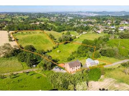 magnifique propriété avec terrain +/- 26.467m²