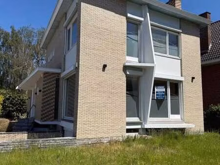 belle et spacieuse maison