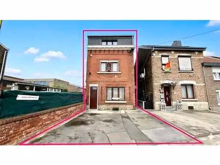 grande maison 3 façades - 4 chambres avec jardin xxl