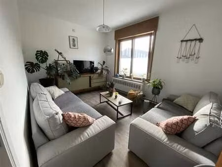 bel appartement en duplex proche du centre-ville de péruwelz