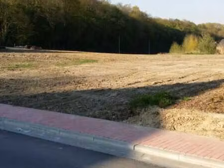 terrain constructible 1125m² à dour