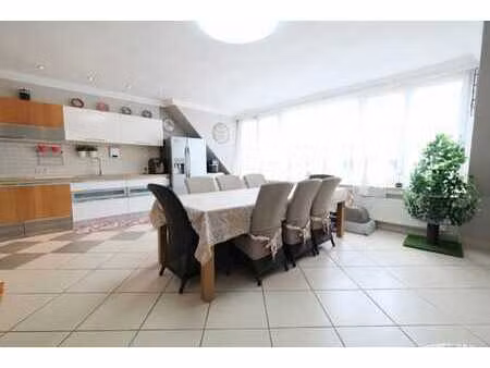 appartement 2 chambres top quartier !!!