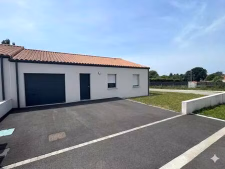 location maison au may-sur-èvre (49122) : à louer / 90m² le may-sur-èvre