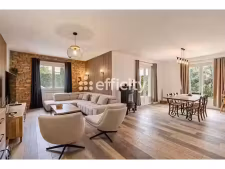 vente villa 9 pièces 302 m² à val d'oingt (69620)  575 000 €