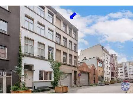 projectgebouw ca. 700m² in sint-andries!