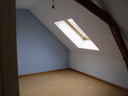 appartement 2 ch  estaimpuis  poutres apparentes