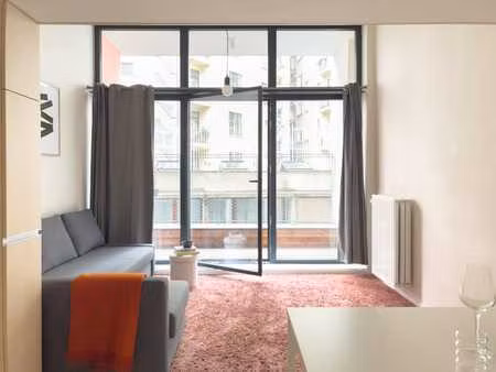 studio meublé 1 ch. moderne avec balcon  bruxelles