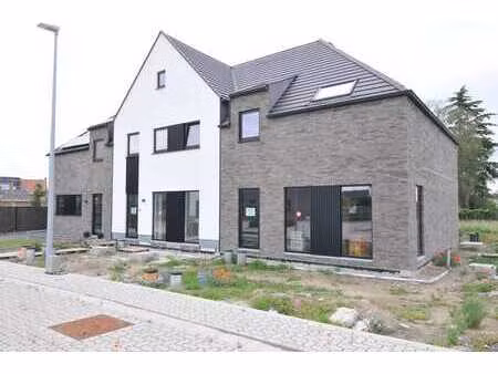 nouvelle construction à vendre dans un lotissement calme à