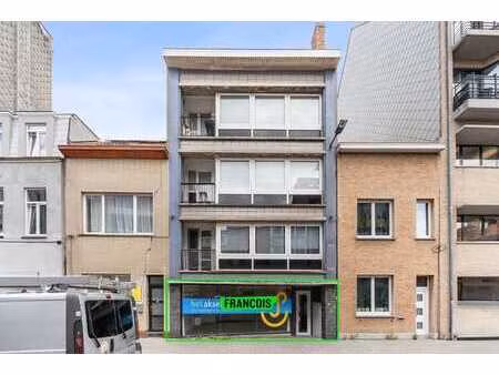 opportunité commerciale avec logement dans un emplacement s…