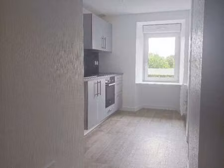 location appartement 2 pièces à pouldergat (29100) : à louer 2 pièces / 45m² pouldergat