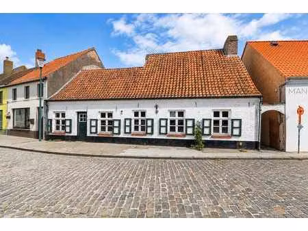 maison exceptionnelle avec jardin  directement