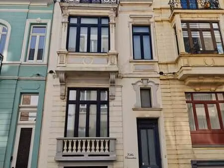 maison belle époque rénovée avec 5 chambres & ascenseur
