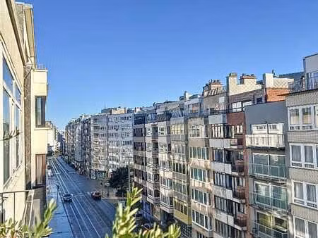 appartement meublé spacieux et lumineux de 2 chambres (117m