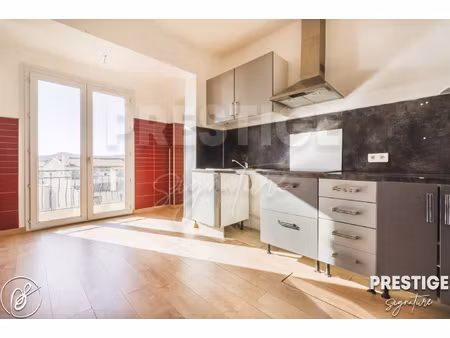 appartement 4 pièces de 115 m2 vue mer  plein sud  climatis