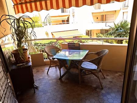 a vendre saint raphaël santa lucia appartement t2