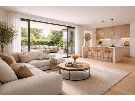 **rare et exclusif centre-ville t3 avec jardin + terrasses + boxs**