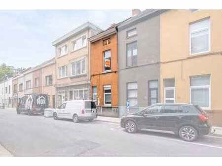 jolie maison de ville située près du centre-ville de gand !