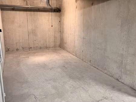 garage à louer à vimines