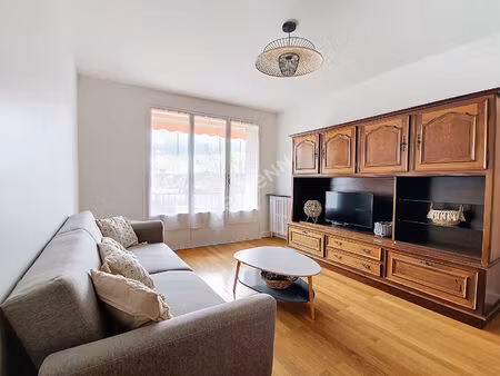 annecy _ appartement meublé 2 pièces de 48 63 m²  avec deux balcons  à louer