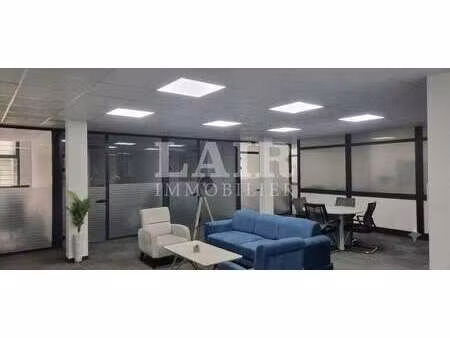 location bureaux et commerces à alençon (61000) : à louer / 1558m² alençon